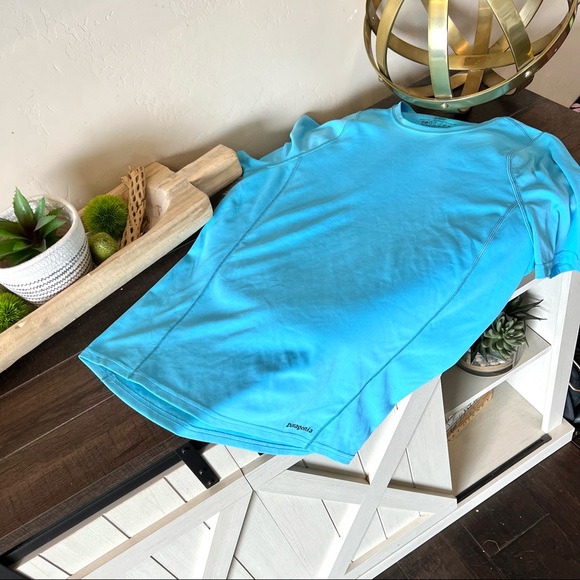 Patagonia Tops - Patagonia breathable t shirt #468